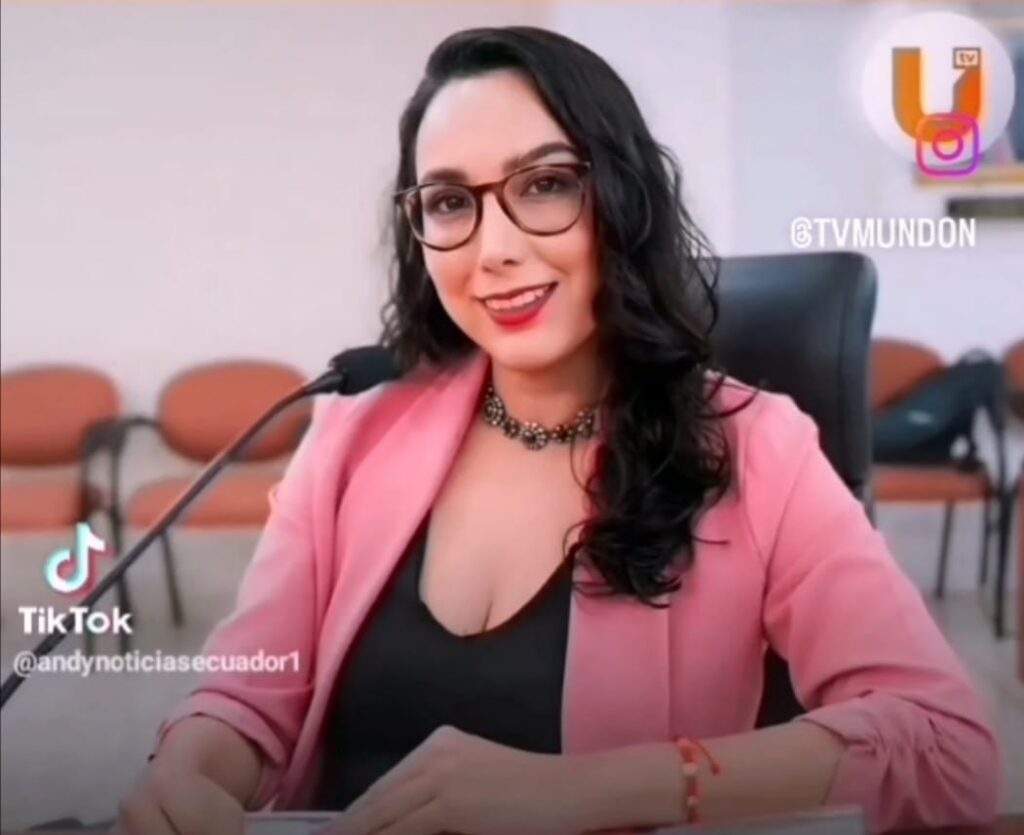 WhatsApp-Image-2025-09-08-at-17.41.08-1-1024x835 MICHELLE NAVAS RENUNCIA A LA RC5