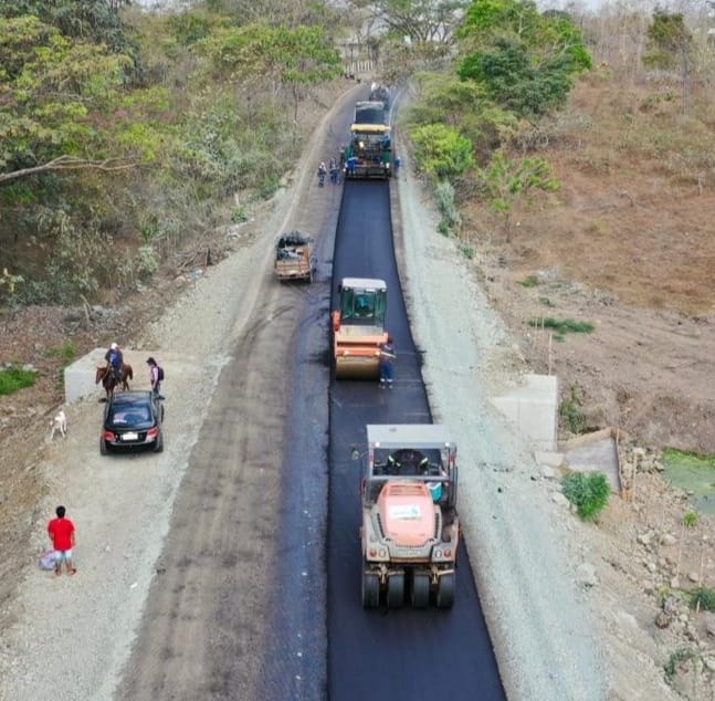 WhatsApp-Image-2025-09-24-at-21.02.56 CONEXIÓN VIAL LOS RÍOS Y MANABI
