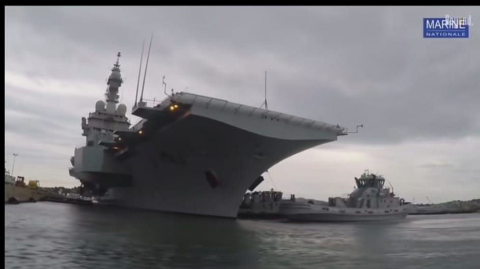 Francia Envía Su Portaaviones Al Medio Oriente.