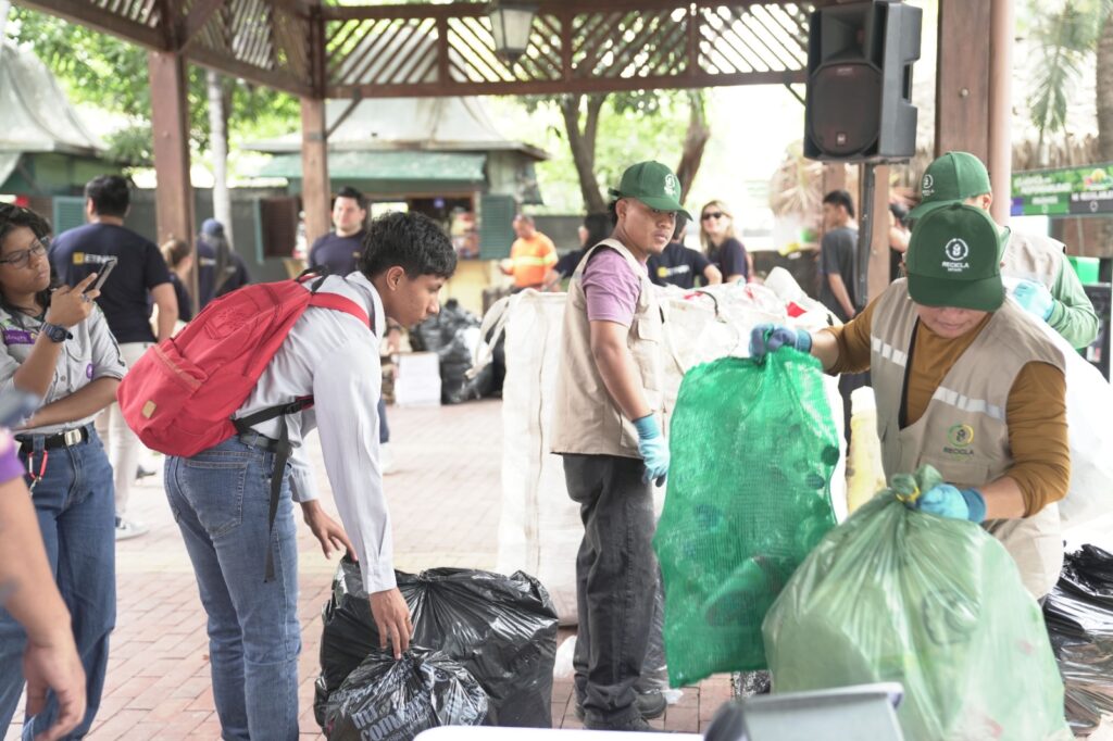 WhatsApp-Image-2026-03-06-at-12.16.29-1-1024x682 Juntos Reciclamos