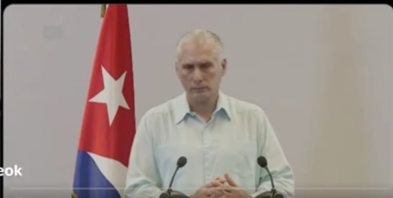 Gobierno Cubano Se Rinde