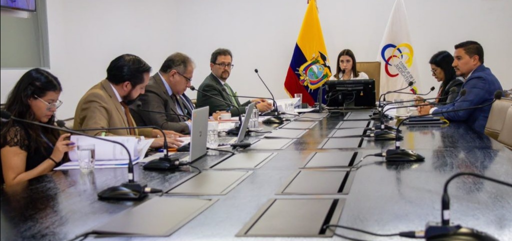 RECESO PARCIAL