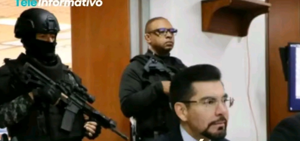 MILLON EN EFECTIVOS EN BLINDADOS