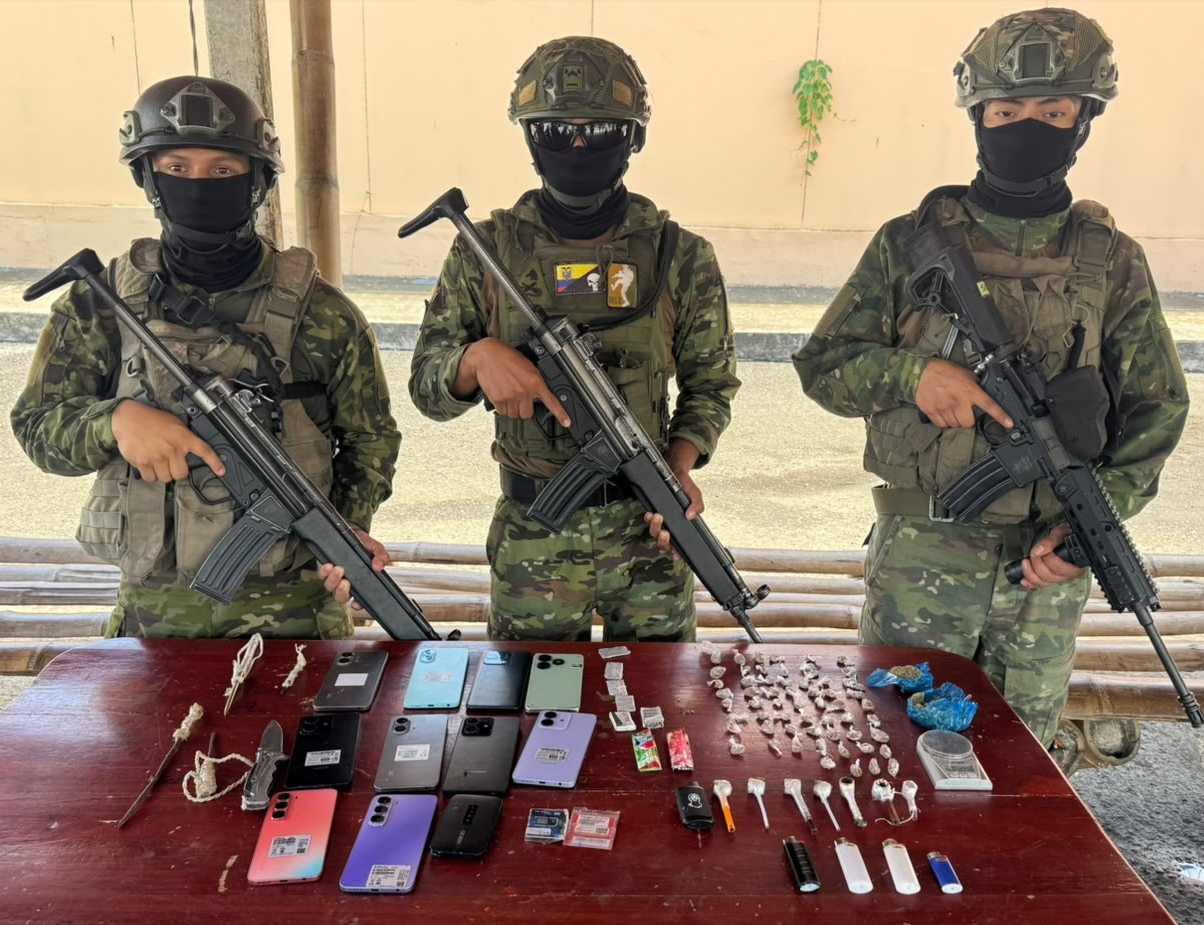 FUERZAS ARAMADAS DEL ECUADOR